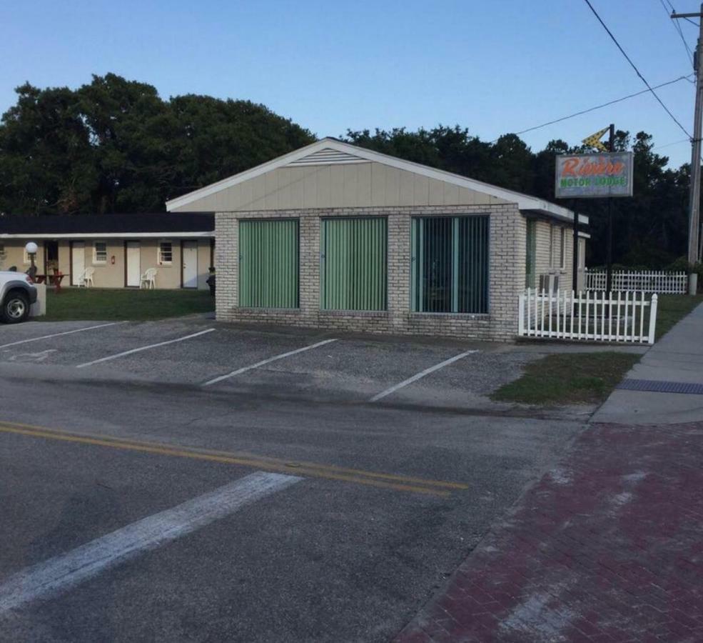 Riviera Motor Lodge Atlantic Beach Экстерьер фото